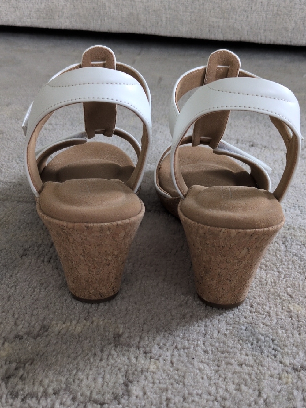 Rockport Blanca White T-Strap Cork Wedge Sandals - Picture 3 of 9